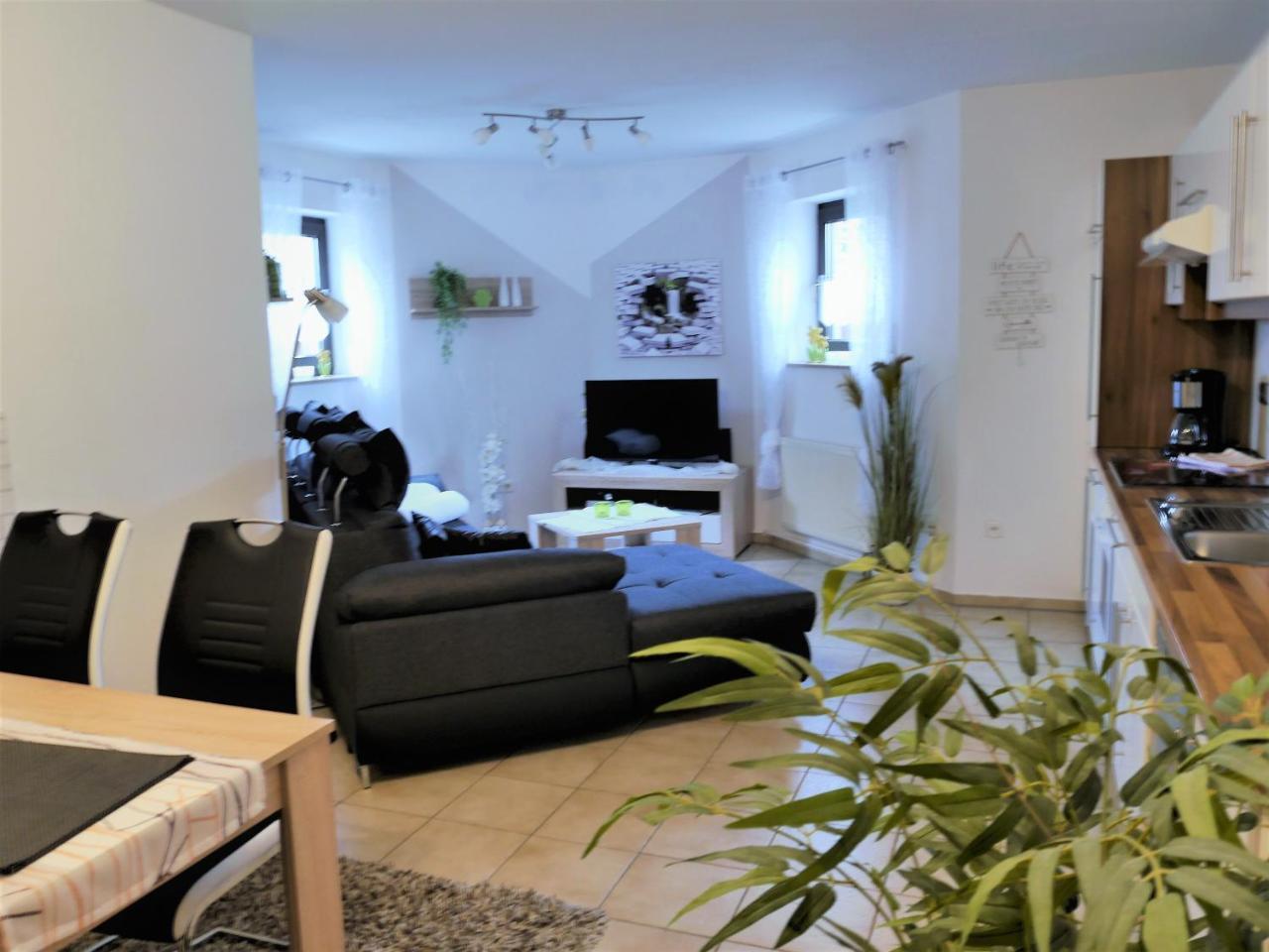 Ferienwohnung-Apartment Regnitztal Buttenheim Bagian luar foto