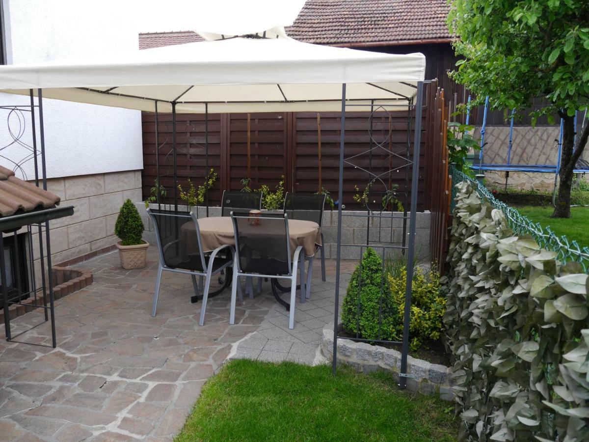 Ferienwohnung-Apartment Regnitztal Buttenheim Bagian luar foto